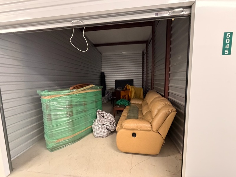 1-800-Self-Storage.com of  Melvindale, Michigan  auction IB-9354