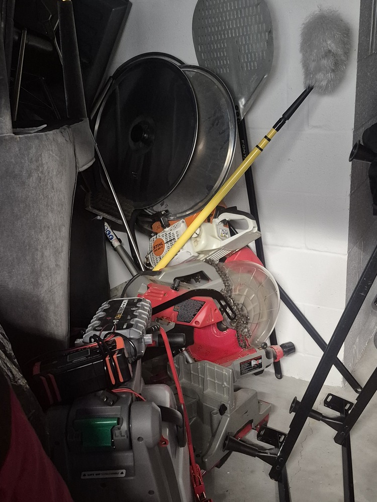 Self Stor - Toronto West  auction IB-6942