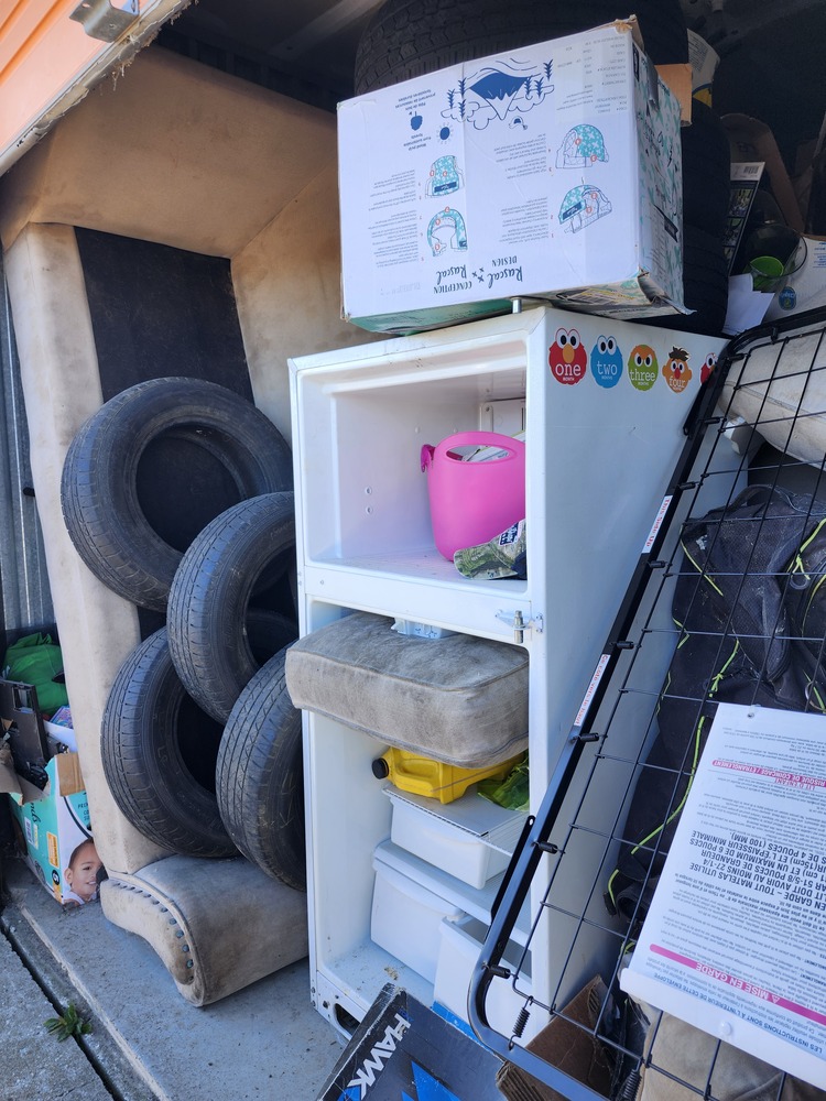 Space at Hand Paris  auction IB-9814 10