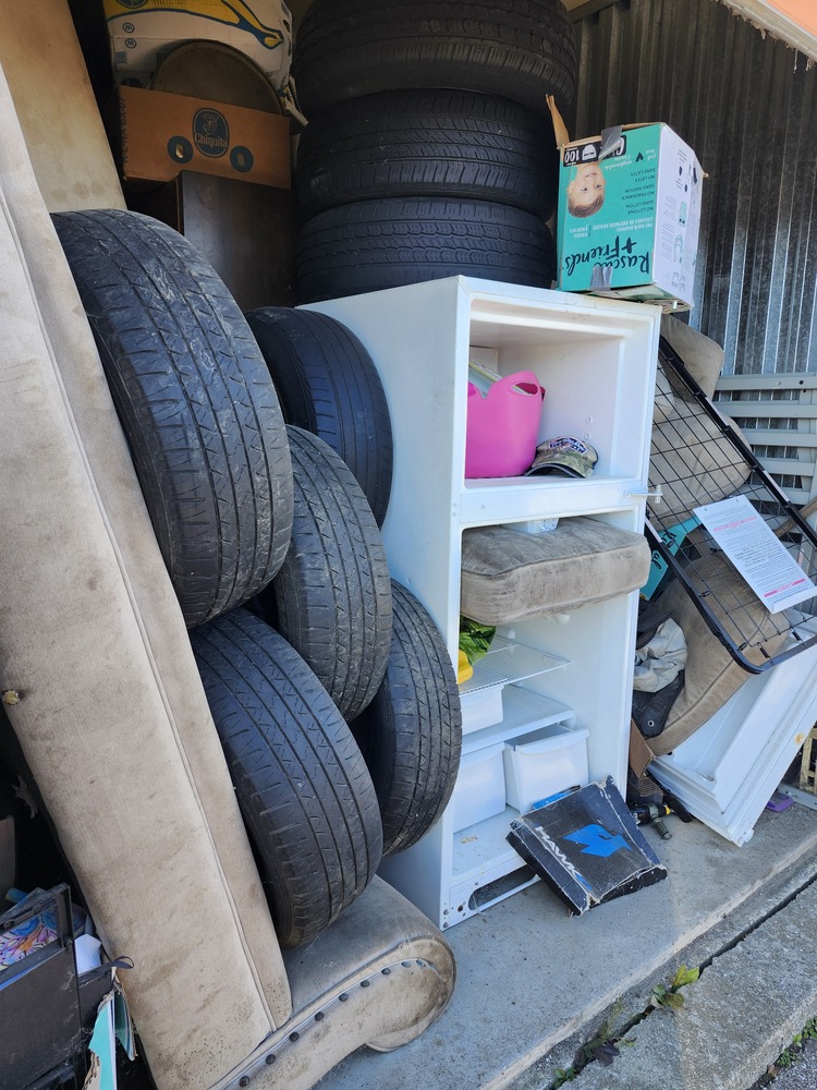 Space at Hand Paris  auction IB-9814 30