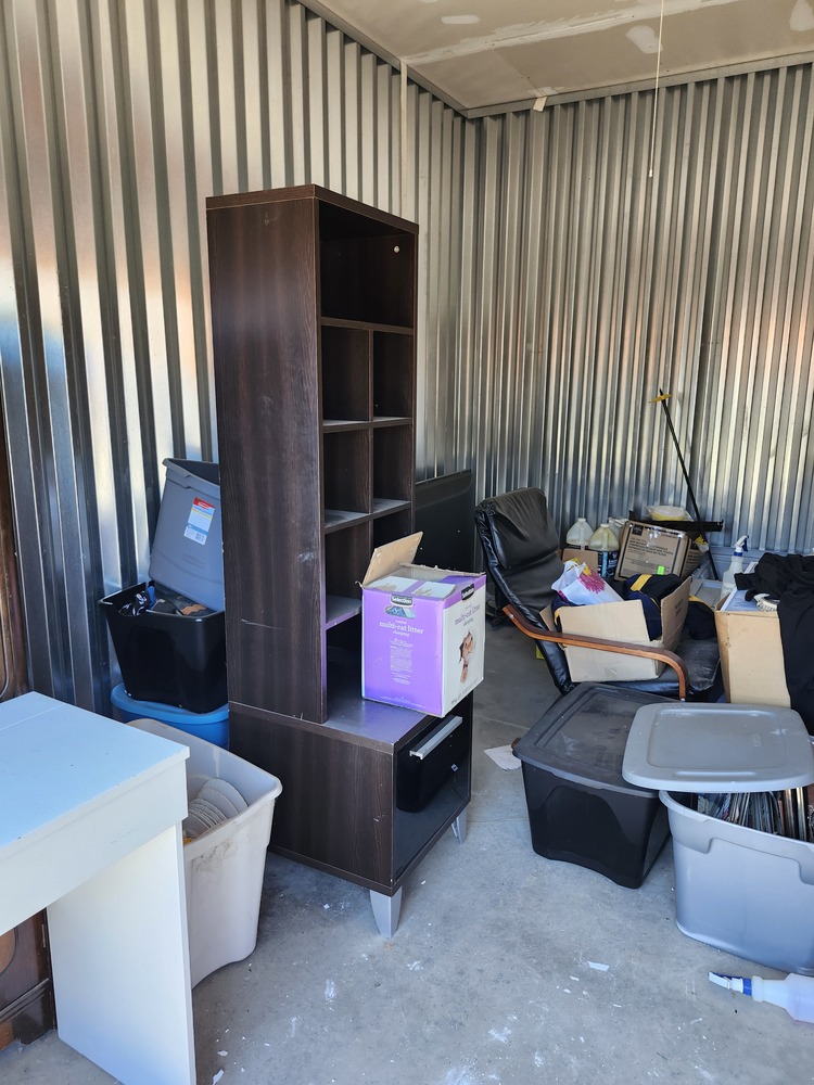 Space at Hand Paris  auction IB-5735