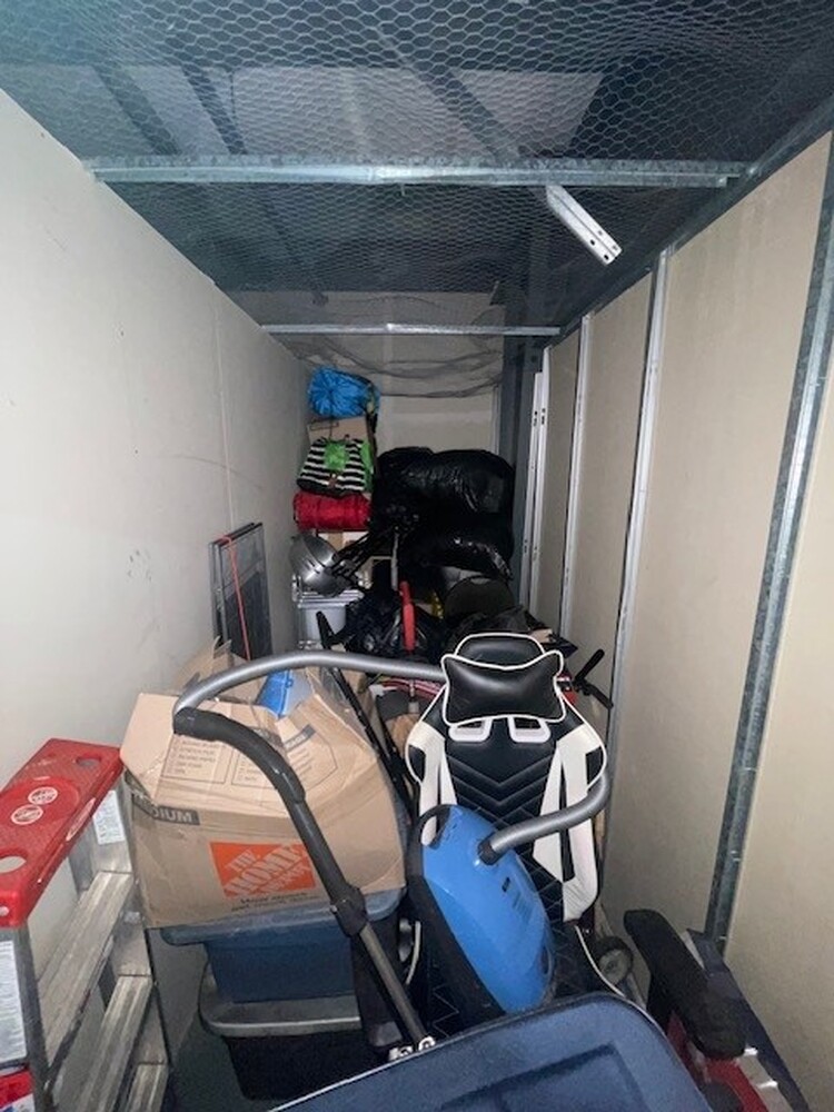 L151 - Access Storage - 835 York Mills, Don Mills -   auction IB-7011 20