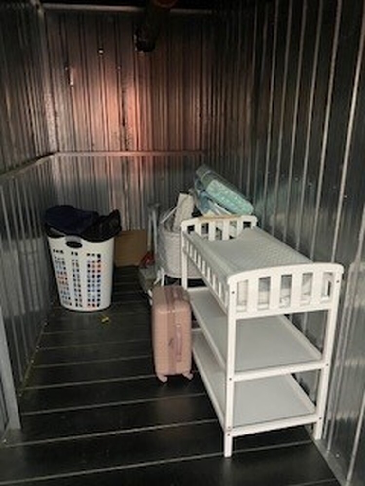 L151 - Access Storage - 835 York Mills, Don Mills -   auction IB-9387