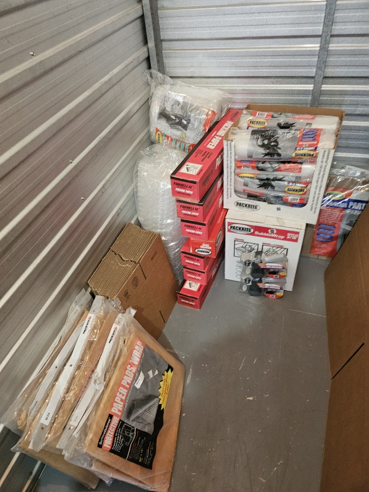 3035 - StorageMart Belleville  auction IB-7068 10