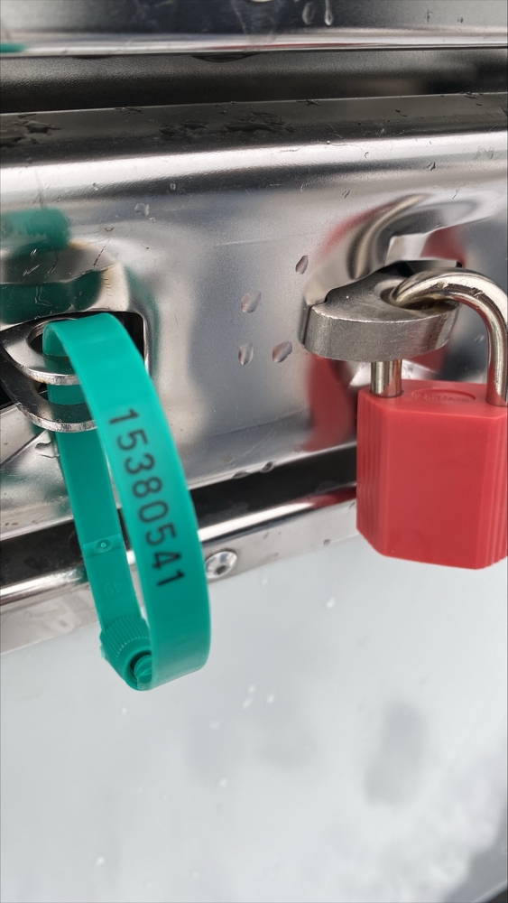 Montreal Mini-Storage - Blainville  auction IB-9070 30