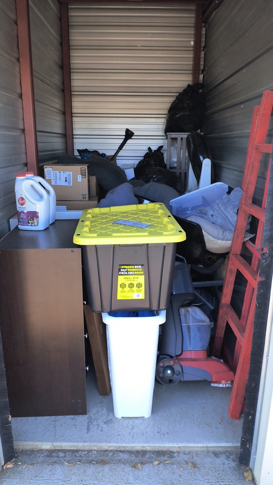 2570 - StorageMart  Westside Dr W  auction IB-6401 10