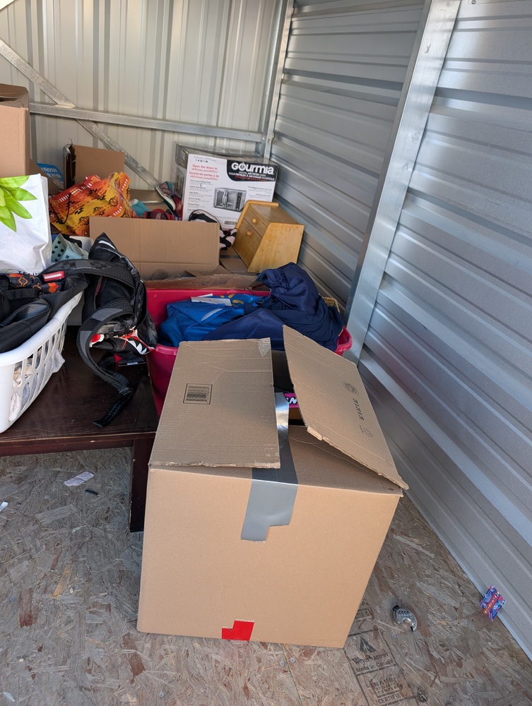 2570 - StorageMart  Westside Dr W  auction IB-7906 30