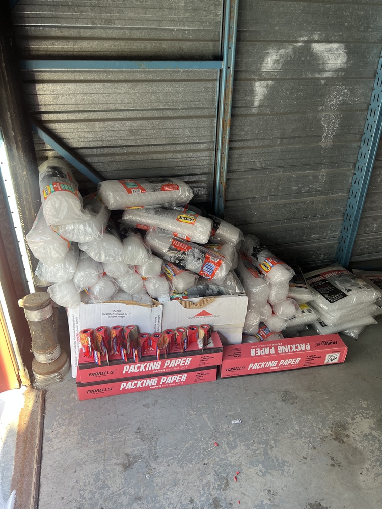 3106 - StorageMart St-Hubert  auction IB-3894 30