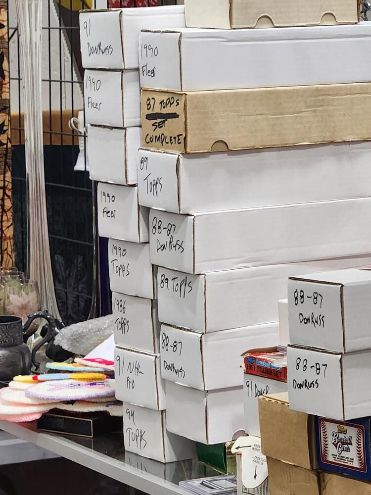 Rossi`s Flea Market - North Versailles  auction IB-8609 10