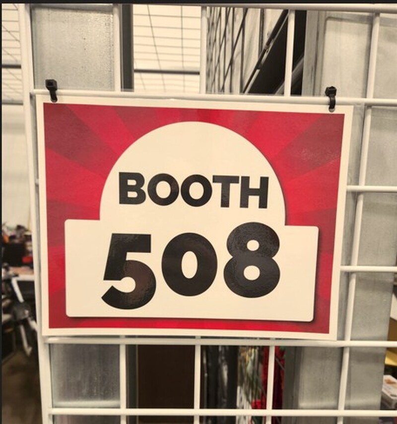 Rossi`s Flea Market - North Versailles  auction IB-8609 70