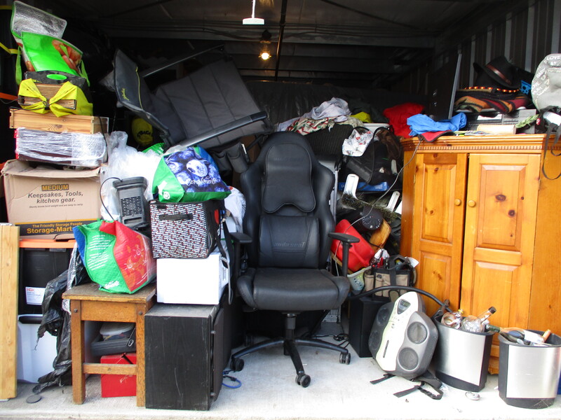 3201 -StorageMart  Hwy 11 & Clarence Ave S   auction IB-7676 10