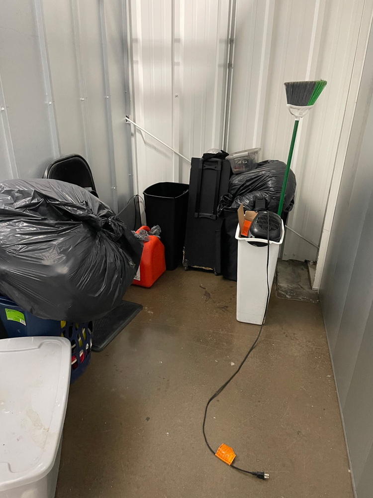 STORExpress - Slippery Rock  auction IB-1399