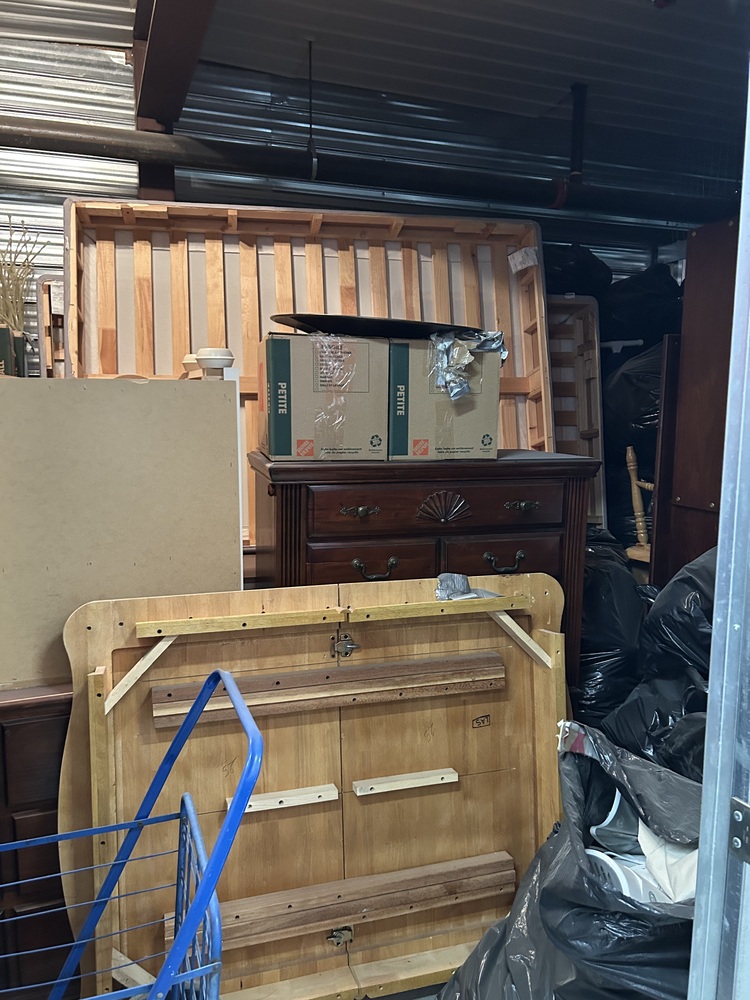 3028 - StorageMart Keele St. Maple  auction IB-5785