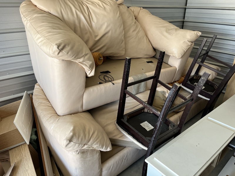 Main Yard  auction IB-3933