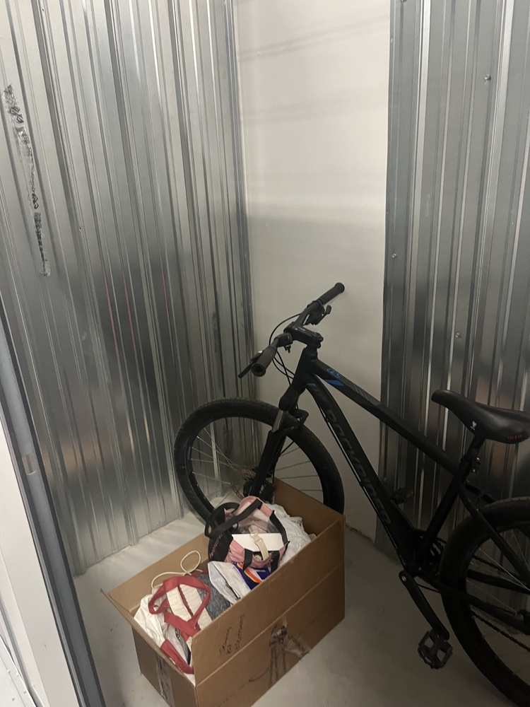 Montreal Mini-Storage - Beaumont  auction IB-4214 40