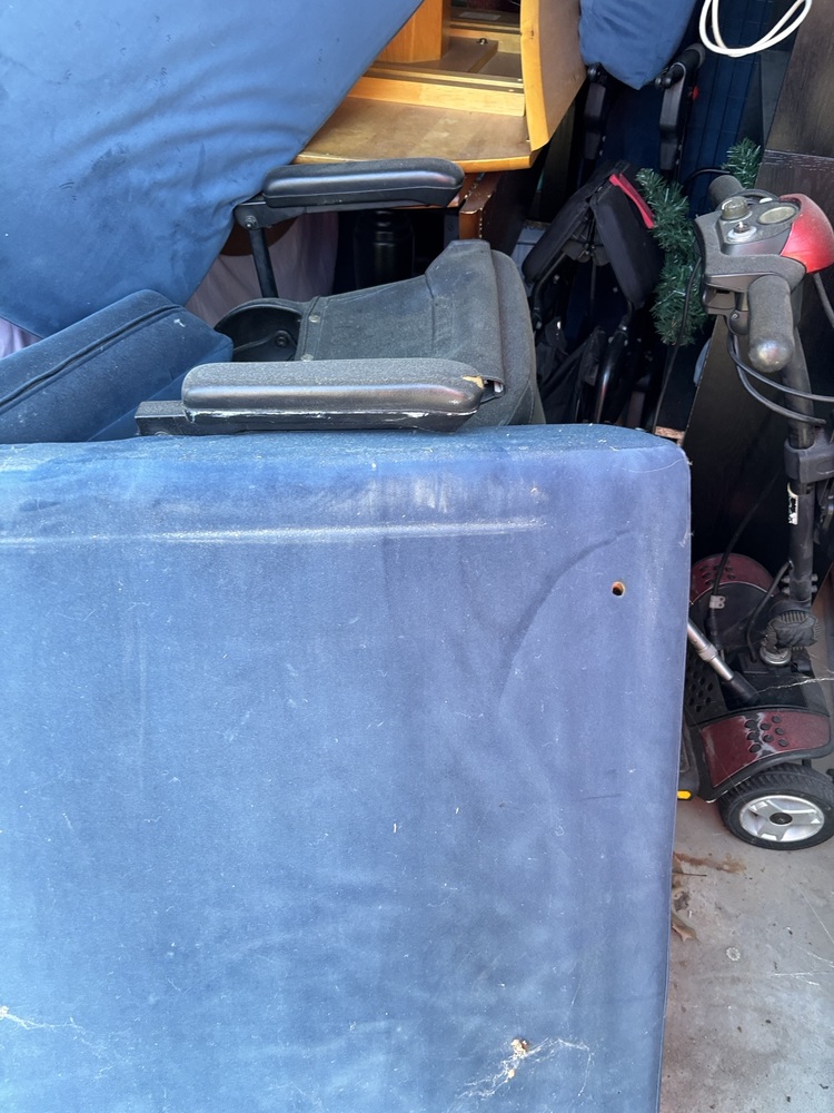 L187 - Access Storage - 679 Prospect Blvd -  Midland -   auction IB-8614 50