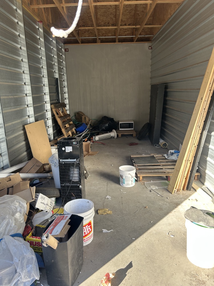 3307-StorageMart 52nd and Peigan Trail  auction IB-1565 20