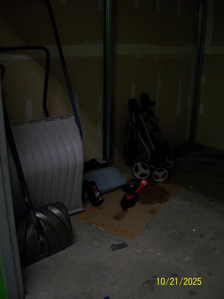 3203 - StorageMart Ring Rd & Mc Donald    auction IB-1564 20