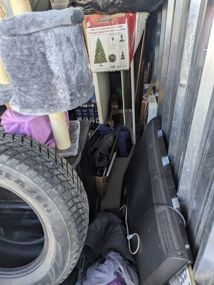 3305 - StorageMart Barlow Trail  auction IB-5310