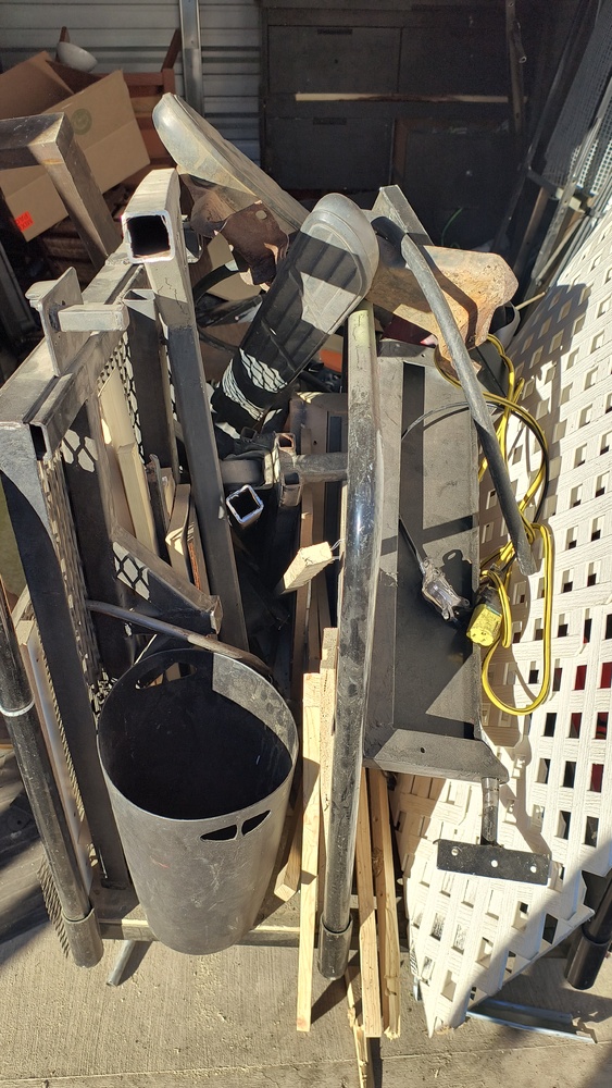 3303 -StorageMart  2nd Ave South  auction IB-1696 60