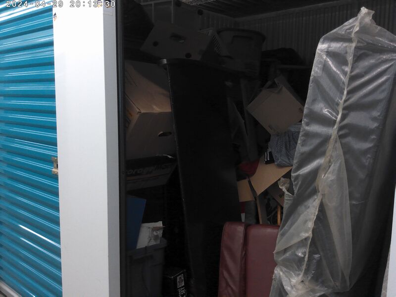 3401 - StorageMart SE Marine Dr & Knight St  auction IB-7259 10