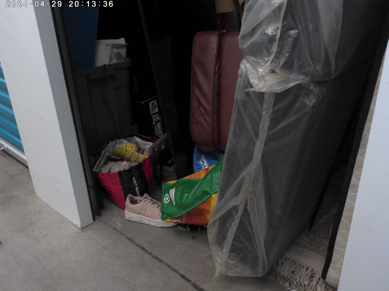 3401 - StorageMart SE Marine Dr & Knight St  auction IB-7259 20