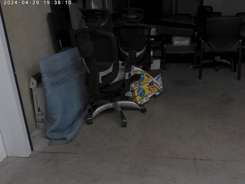 3401 - StorageMart SE Marine Dr & Knight St  auction IB-6514 50