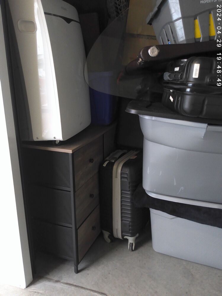 3401 - StorageMart SE Marine Dr & Knight St  auction IB-6629