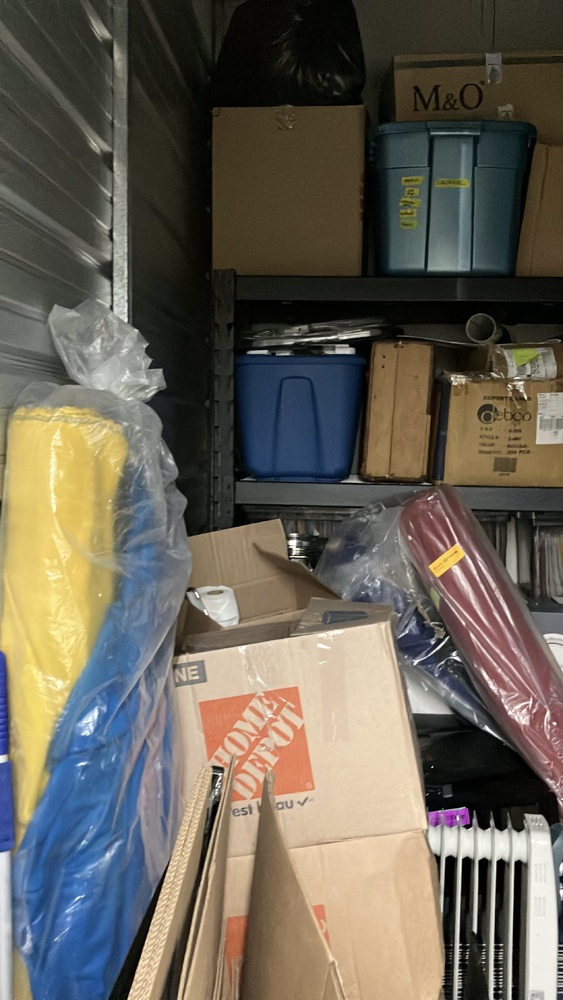 Advanced Self Storage  - North Vancouver  auction IB-3863