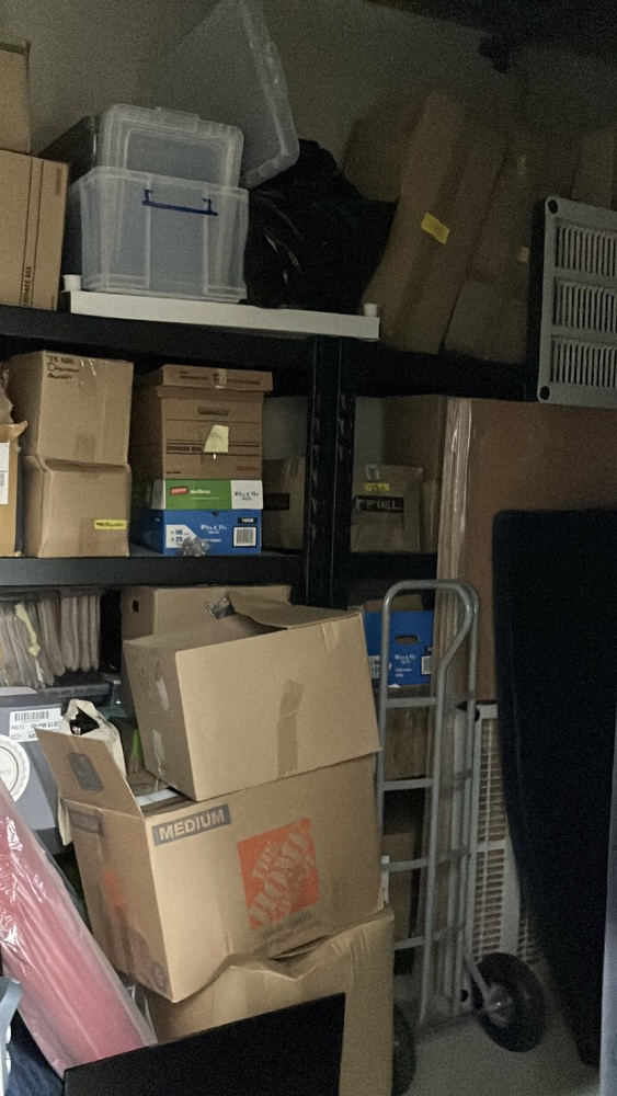 Advanced Self Storage  - North Vancouver  auction IB-3863 10