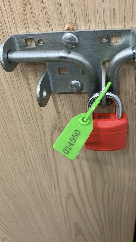 Advanced Self Storage  - North Vancouver  auction IB-3863 20