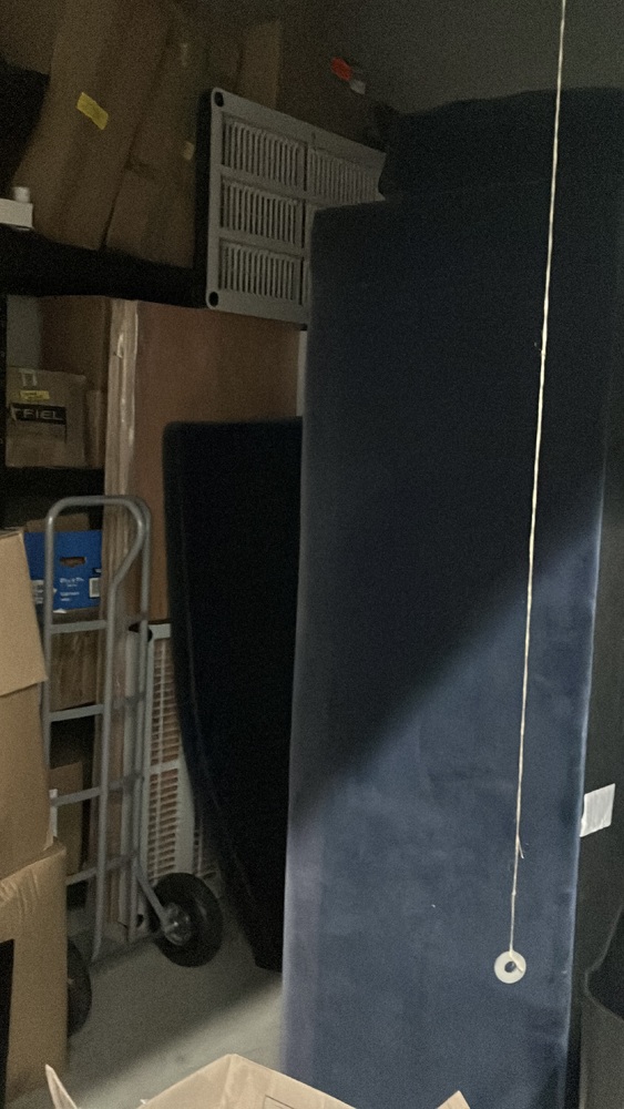 Advanced Self Storage  - North Vancouver  auction IB-3863 60