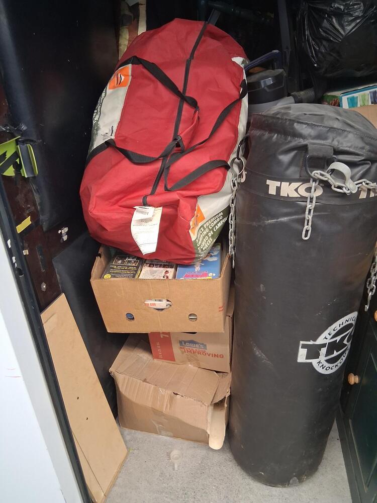 L042 - Access Storage - 3105 Kingsway East -   auction IB-2952 40