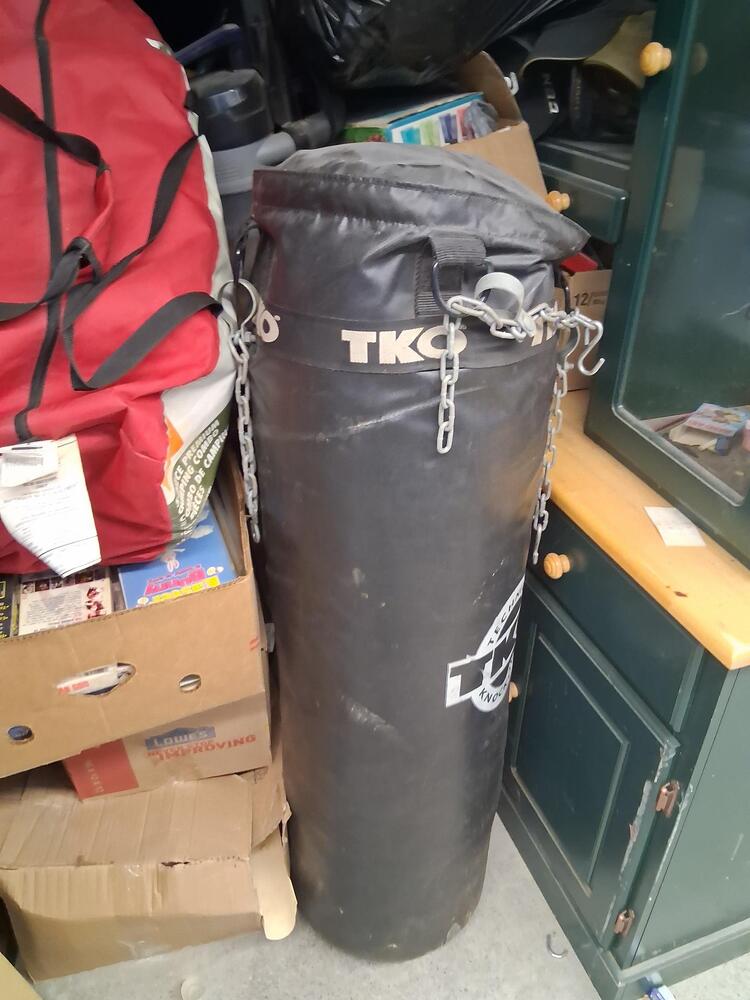 L042 - Access Storage - 3105 Kingsway East -   auction IB-2952 50