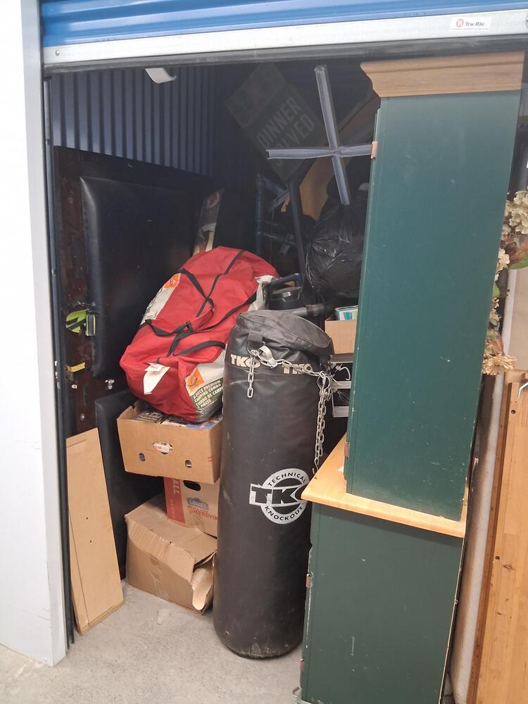 L042 - Access Storage - 3105 Kingsway East -   auction IB-2952 60