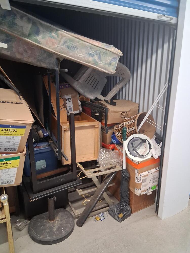 L042 - Access Storage - 3105 Kingsway East -   auction IB-2952 100