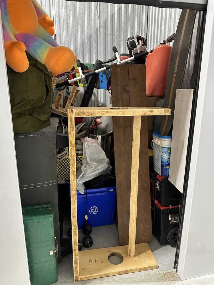 Revelstoke, BC  auction IB-5481