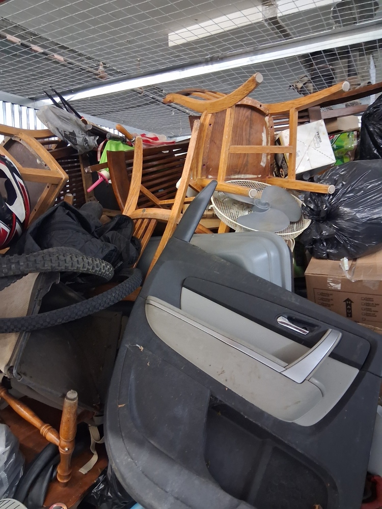 L024 - Depotium Mini-Entrepot - 3555 Boul Cremazie Est -   auction IB-1831 20