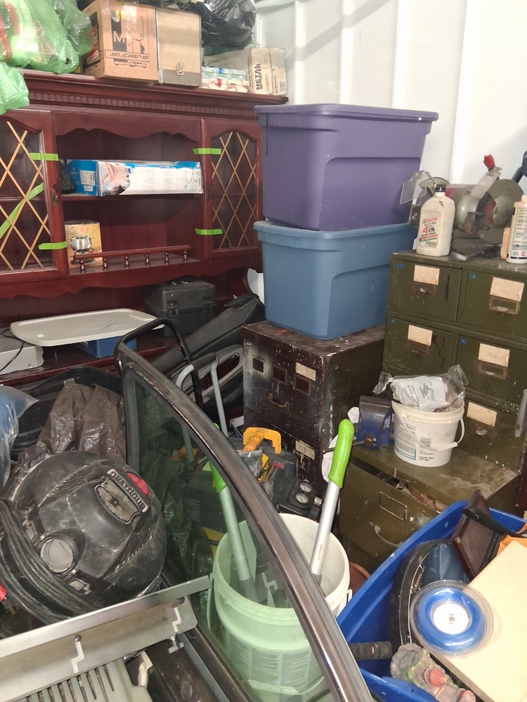 L024 - Depotium Mini-Entrepot - 3555 Boul Cremazie Est -   auction IB-1831