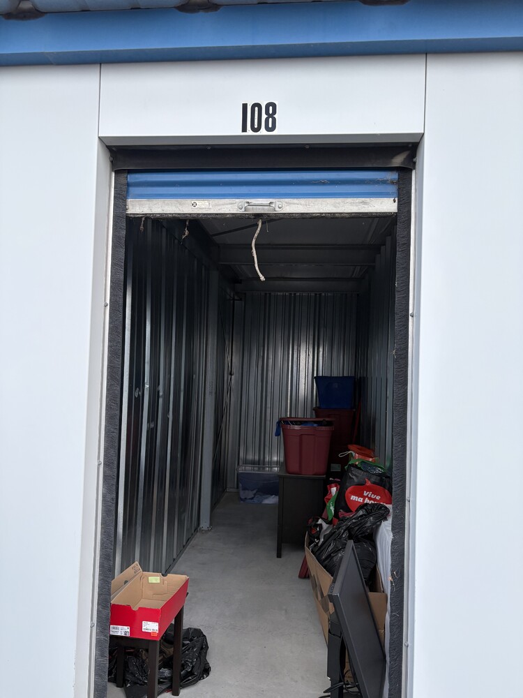 Public Storage P0067 - 951 Chem. Vanier  auction IB-6258