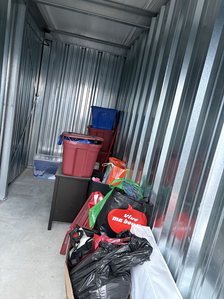 Public Storage P0067 - 951 Chem. Vanier  auction IB-6258 10