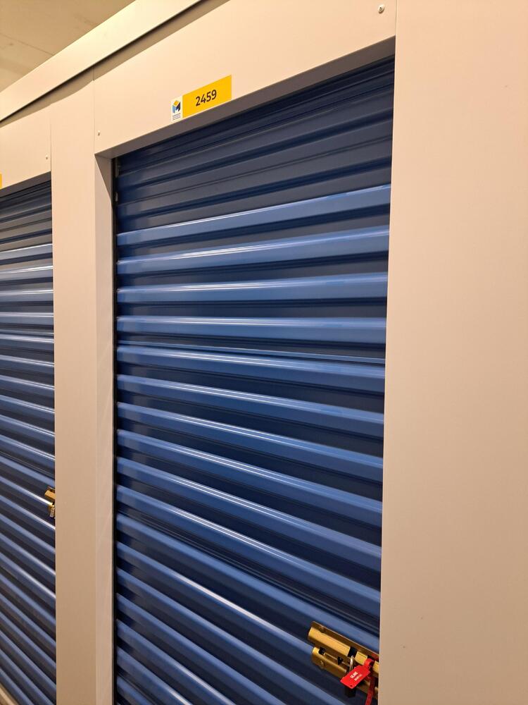 Montreal Mini-Storage - Hodge  auction IB-6218 30