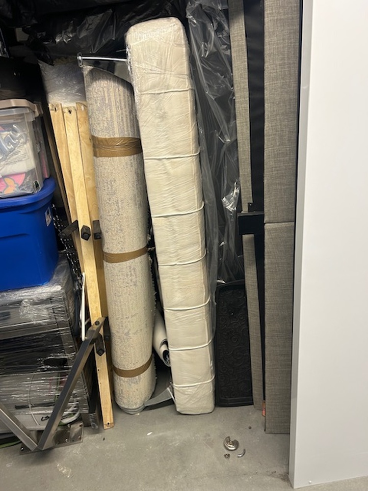 2791 - StorageMart Highway 27 Woodbridge  auction IB-1005 60