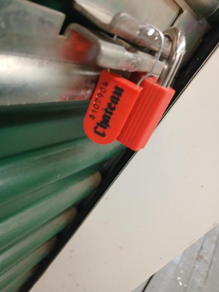 Advantage Self Storage - Beverly MA  auction IB-9936 60