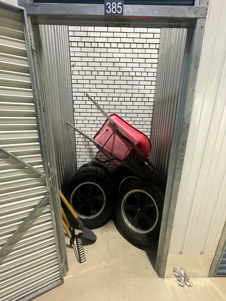 Self Stor - Toronto East  auction IB-4862 30