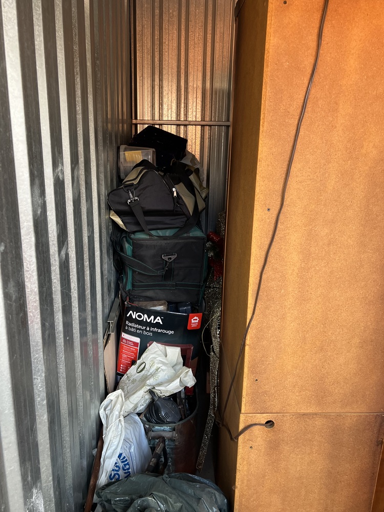 3004 - StorageMart St Thomas  auction IB-8114 20