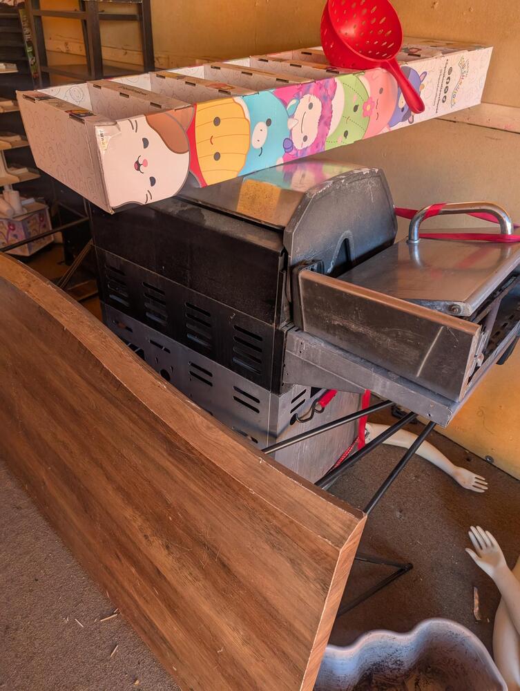 3104 - StorageMart Beauport  auction IB-2761