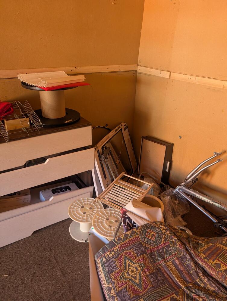 3104 - StorageMart Beauport  auction IB-2761 50