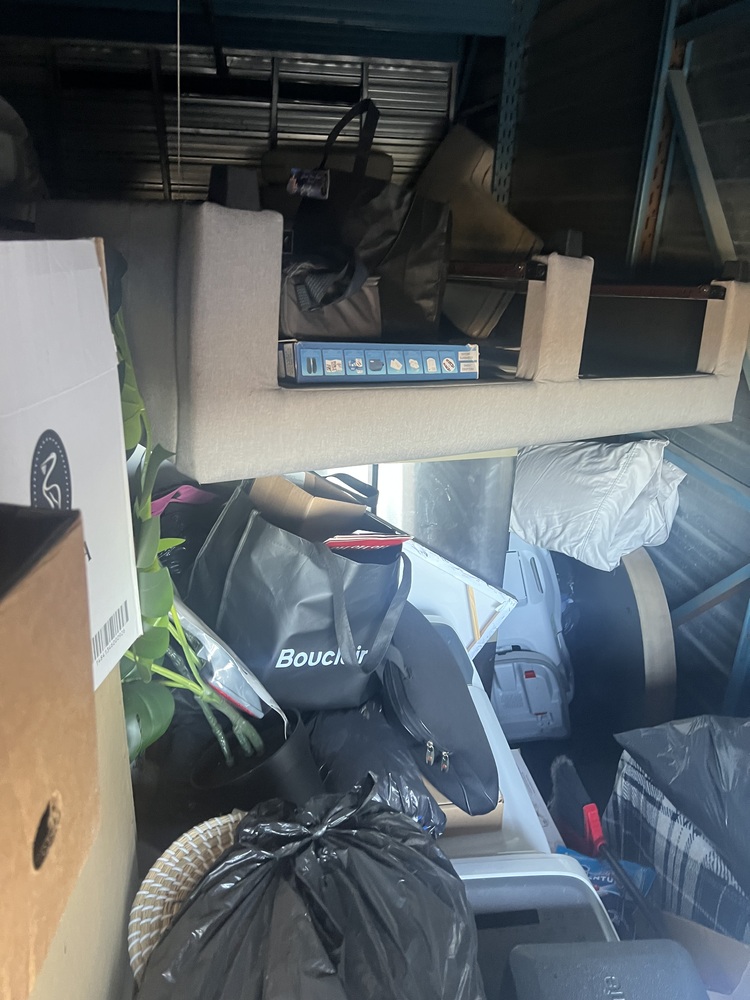 3106 - StorageMart St-Hubert  auction IB-1253