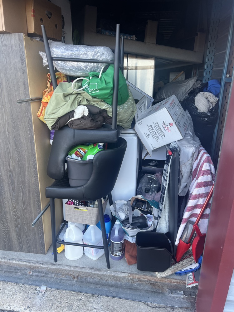 3106 - StorageMart St-Hubert  auction IB-1253 30